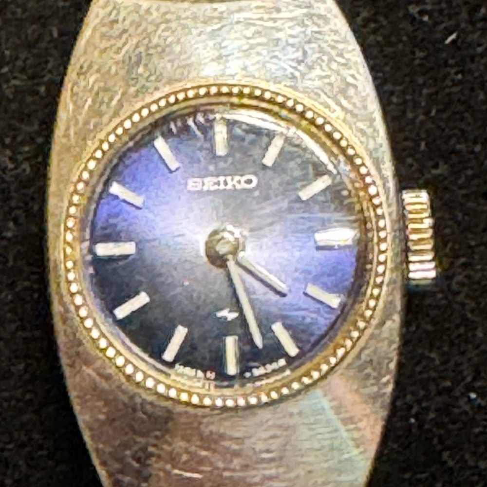 Vintage Seiko Silver and Blue Women's Watch